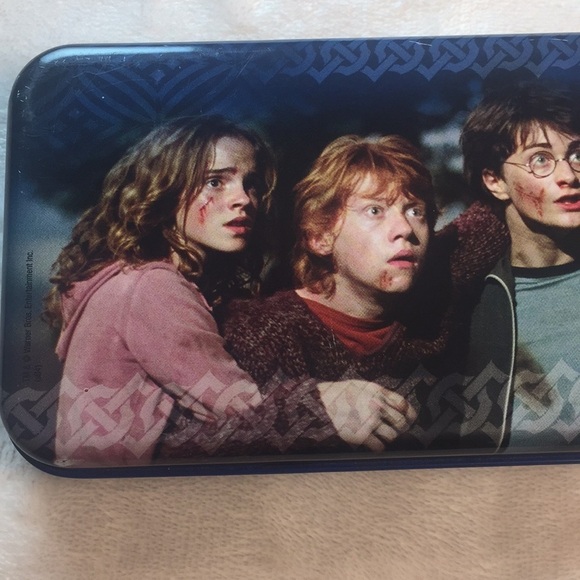 HARRY POTTER TIN BOX VINTAGE USED 7 1/2"L x 3 1/2 ' x 15/16" - Picture 2 of 15